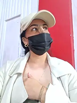 Онлайн чат XXX Luianna