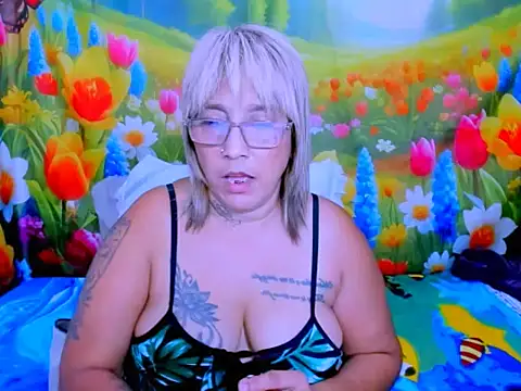 indianroxy Chat XXX live