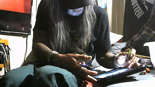 crassanova's Live XXX Chat