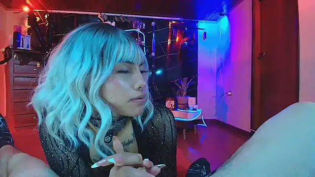 Czat XXX na żywo – MILU-TENTATION