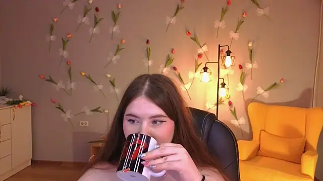 PixelGoddess Adlı Modelin Canlı XXX Sohbeti