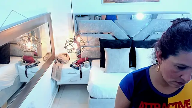 Slut_Milf_ Obrolan Langsung XXX