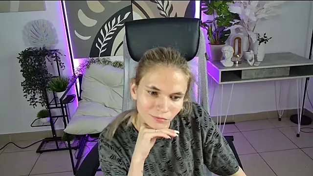 effyfetcher's Live XXX Chat