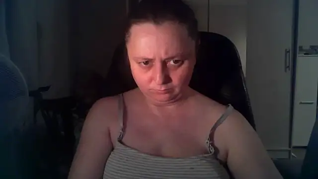 TaylorLovely Chat XXX in diretta
