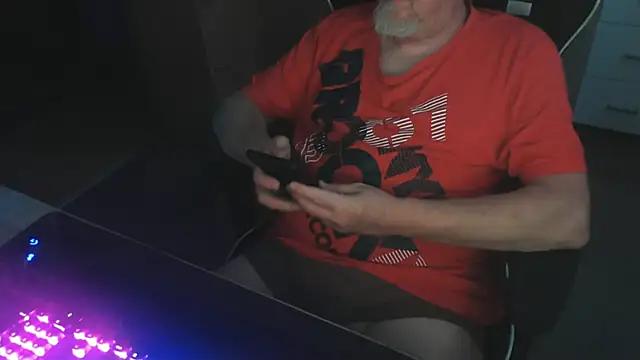 Teddybaer372 网络视讯表演