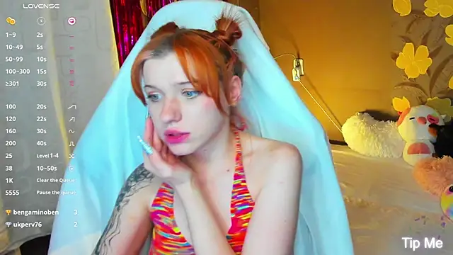 MeganNewCat's Live XXX Chat