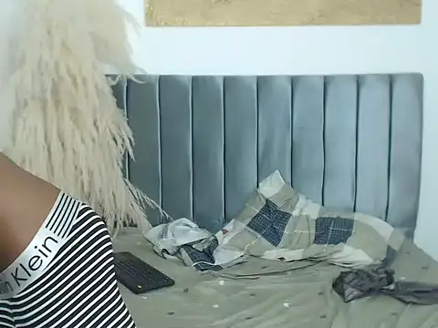 Derek_s3 élő XXX-chatje