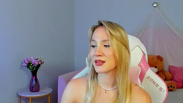 Chat XXX ao vivo de ElaraVoltage