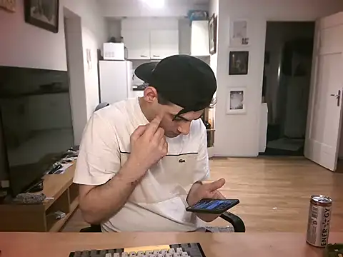 XXX chat uživo modela mihaimichael