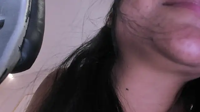 Mara__05's Live XXX Chat