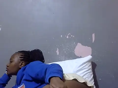 Petite_Ebony10's Live XXX Chat