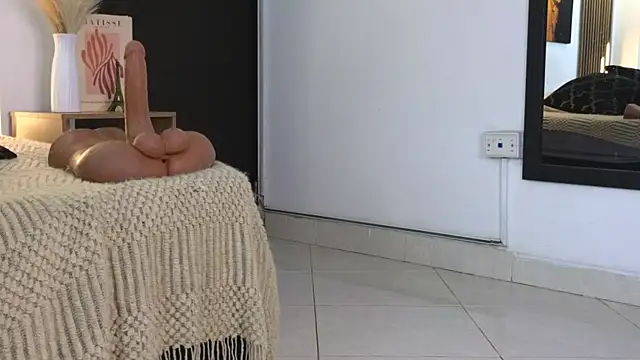 Sara_cutie_ Adlı Modelin Canlı XXX Sohbeti
