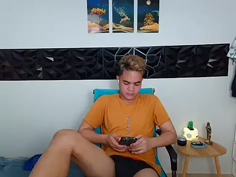 yourmikexxx Pertunjukan Webcam