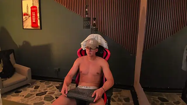Онлайн чат XXX Axxel_Muscle