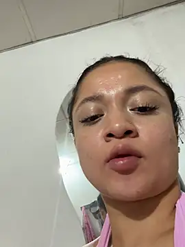 IsaaaaXXX's Live XXX Chat