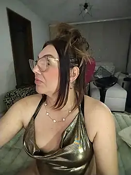 Myrnasexxx's Live XXX Chat