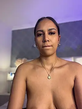 MiilaBlake Chat XXX live
