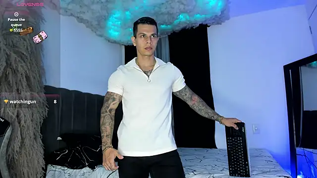 Aron_Dark Webcam-Show