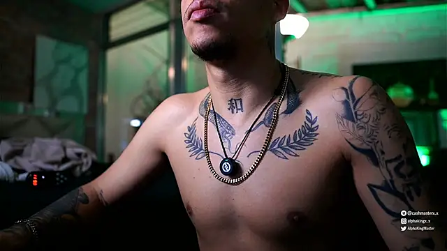 AlphaMasterXxxのライブXXXチャット
