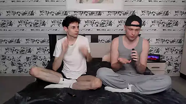 Gregor_Leo Pertunjukan Webcam