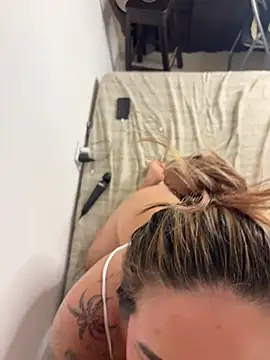 Velvet1_ Live XXX Chat