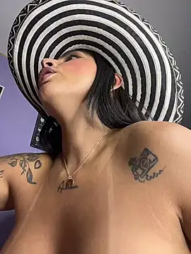 Show de webcam de charlotte_stevenss_