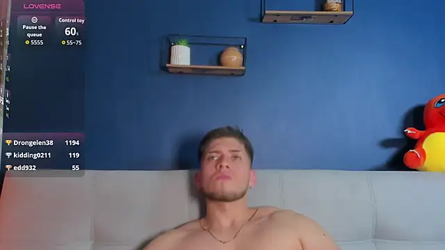 SebastianMaximoff_ Adlı Modelin Canlı XXX Sohbeti