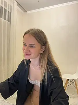 AinyrVixxen Chat XXX in diretta