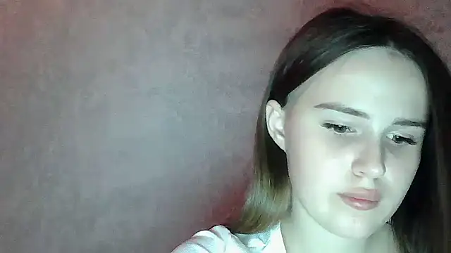 SweetLoraa XXX чат на живо