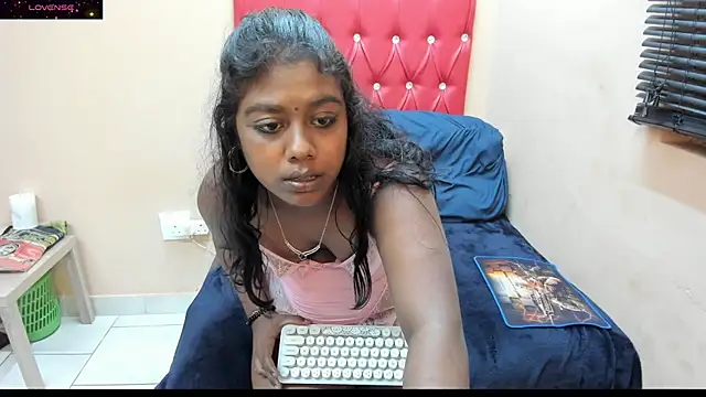 Chatroom XXX en direct de FOXY_LUNA