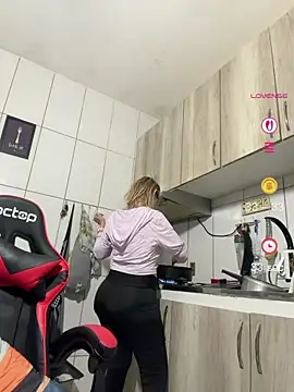 XXX chat uživo modela RAIRAsexy