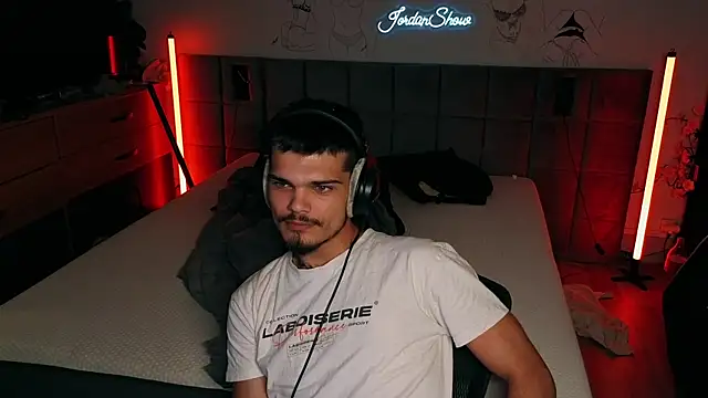 JordanShow Adlı Modelin Canlı XXX Sohbeti