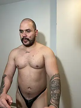 Czat XXX na żywo – Axel_Dominus