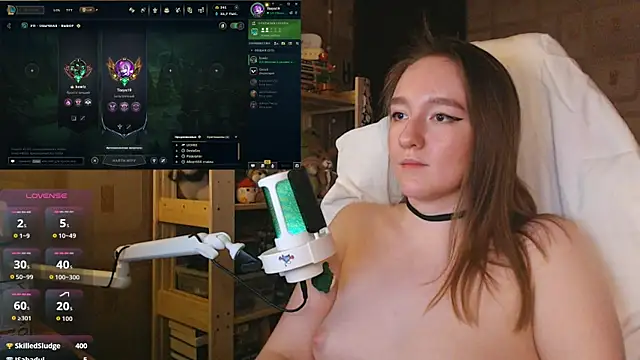 XXX chat uživo modela MoonlishSiren