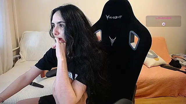 XXX chat uživo modela The_Blacksphinxxx