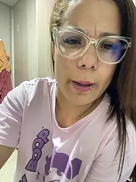 Pretty__Milf live XXX chat