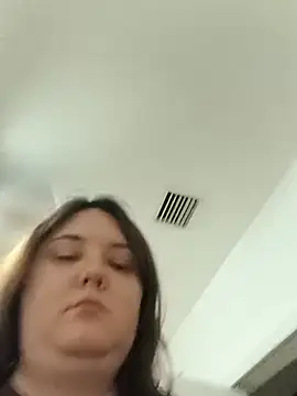 Онлайн чат XXX stellabellaaa