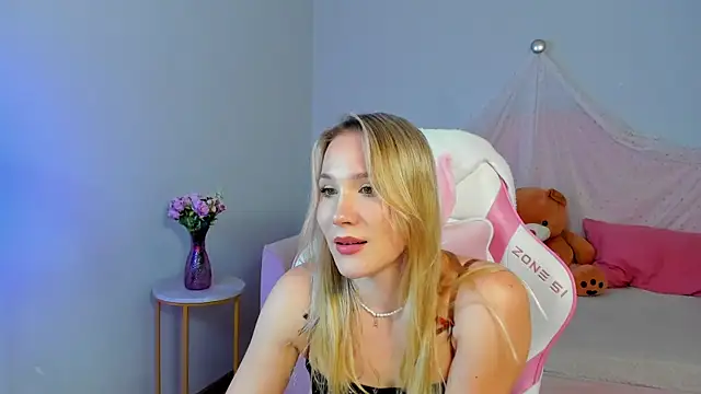 Chat XXX ao vivo de ElaraVoltage