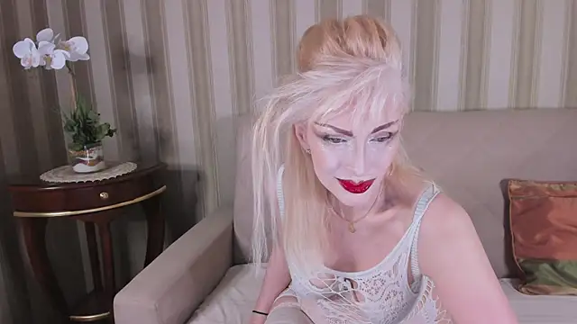 Rita_Farel Adlı Modelin Canlı XXX Sohbeti