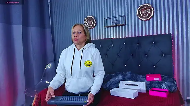 Chat +18 de geminis_milf ao vivo