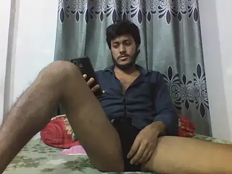Chat XXX ao vivo de koushik10