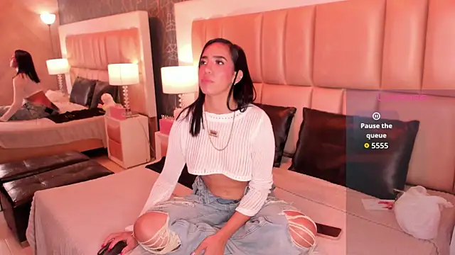 Chat +18 de MiaKarsson ao vivo