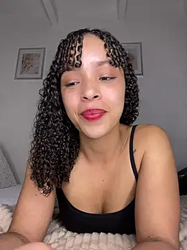 Chatroom XXX en direct de Yasmin777_
