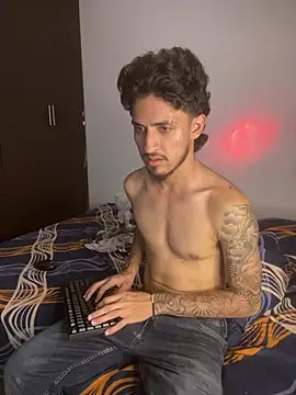 Czat XXX na żywo – Kriss_Edwards