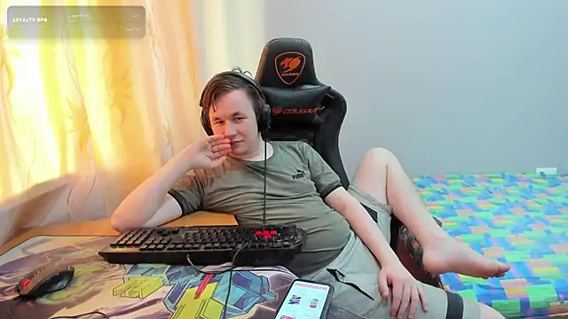 iliaskrislove's Live XXX Chat