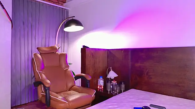 emma_dragon live XXX chat