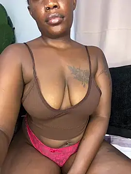 PrettyNaughty_ Show in webcam
