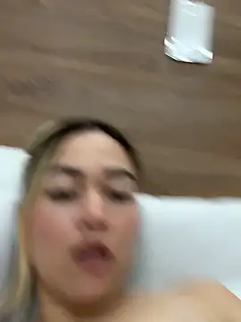 צ'אט XXX בשידור חי של Danielavegax
