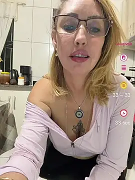 RAIRAsexy's Live XXX Chat