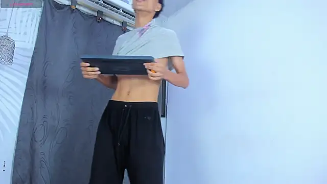 MidnightKing_ Live XXX-chat